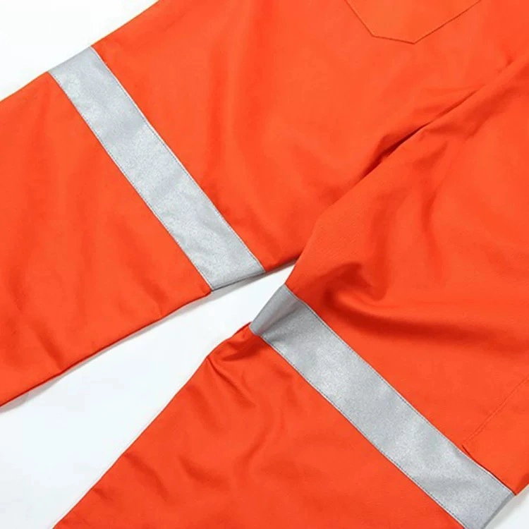 Safety Coverall with Reflective Tape Fr Safety Clothing for Oil Industry